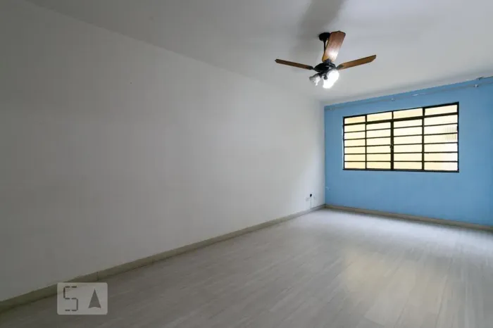 Casa à Venda - Água Fria, 3 Quartos, 250 m2
