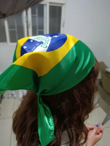 Lenço Bandana em cetim bandeira do Brasil 