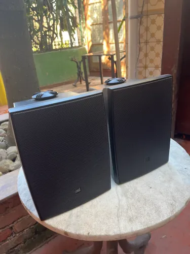 PAR DE CAIXAS JBL C621P