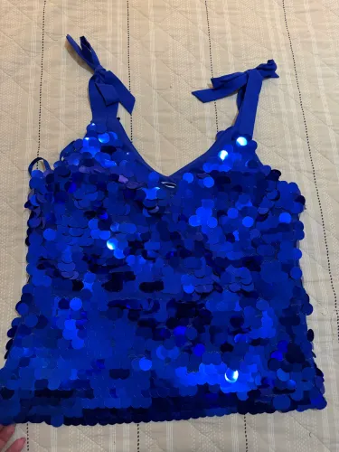 Blusa em paete azul