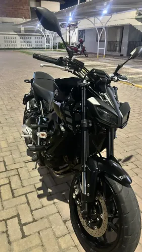 Yamaha MT-09 2024 - Preta A mais completa, fino trato / Full Acessórios