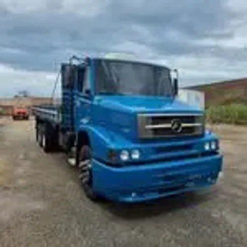 CAMINHÃO MB 1620 6x2 