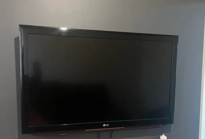 Tv 43 polegadas Não é Smart