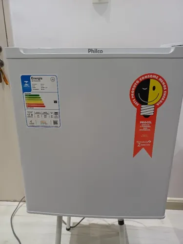 Vendo Frigobar Philco modelo PFG50B- usado