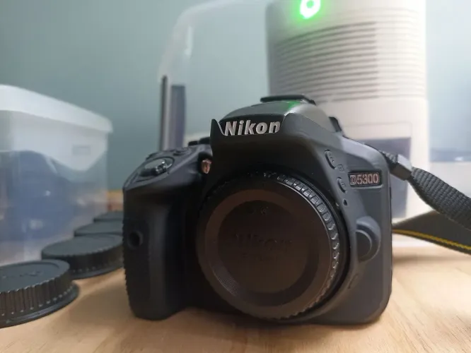 Nikon D5300 Corpo e 18-55