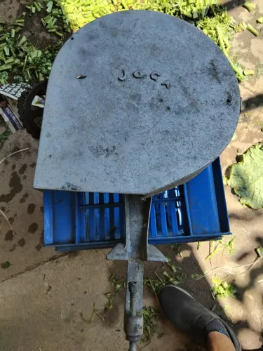 Maquina de cortar couve joca