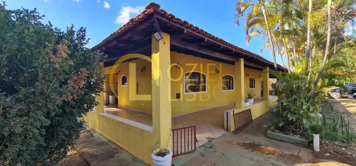 linda chácara 20.000m² incra 09 com piscina churrasqueira 02 casas grandes na laje a 300m 