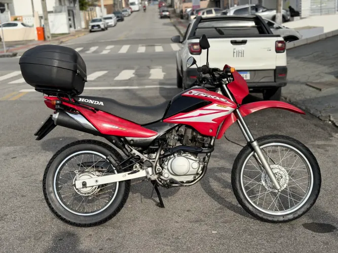 Bros 150 ES C/Partida 2008 em bom estado!! Abaixo da fipe!!