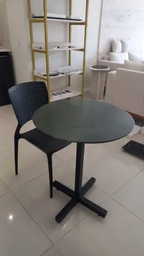 Mesa em quartizito verde avocatus