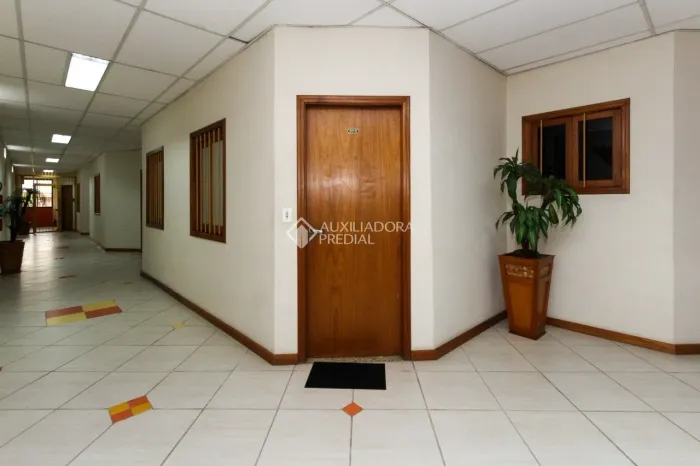 Sala à Venda no bairro Niterói com 32m²