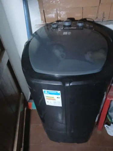 Lavadoura de roupas da marca Mueller semi automática de 16 kilos 