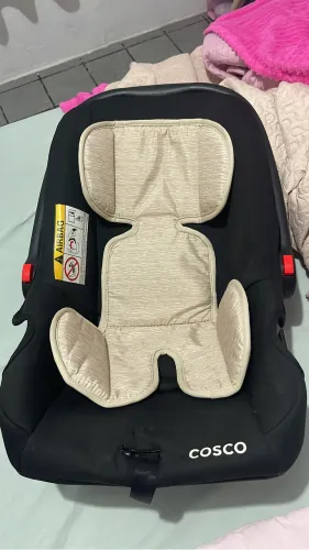 Bebê conforto e carrinho de bebê