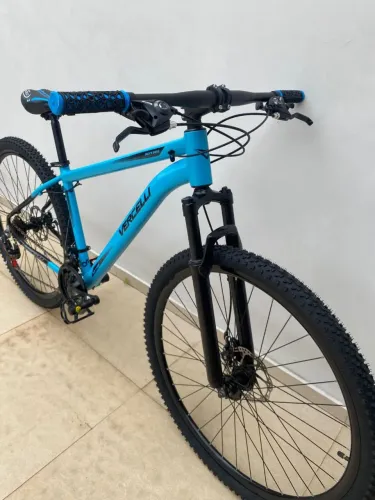 Bike Vercelli 21velocidades Bicicleta nunca usada. PNEUS NOVOS. SEM NENHUM ARRANHAO