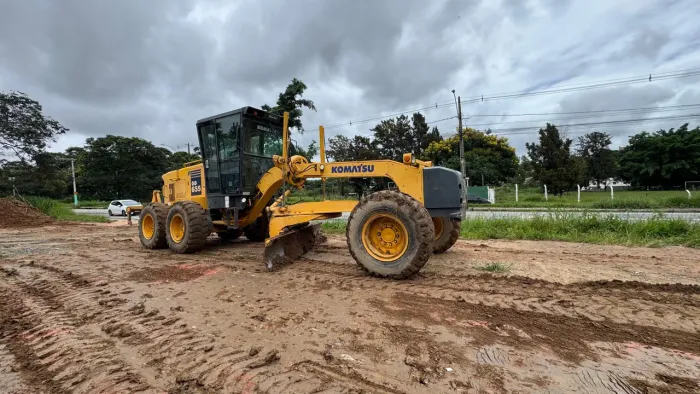 Motoniveladora Komatsu GD655 2010 