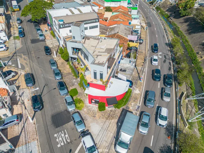 Edifício monousuário para venda em Cambuí, 250m²