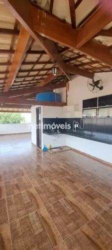 CASA GEMINADA 4 QUARTOS 4 VAGAS