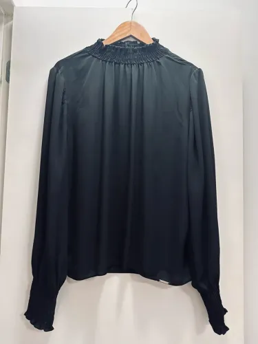 Blusa Lança perfume