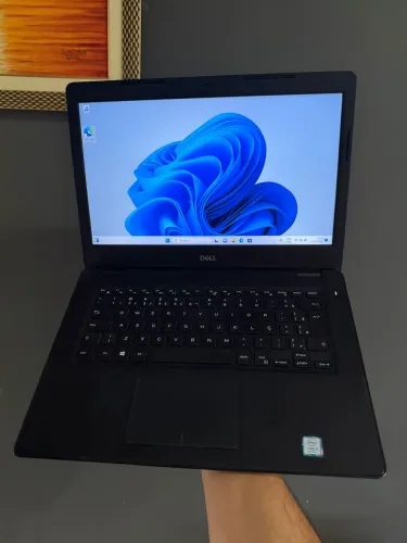 Notebook Dell conservado 