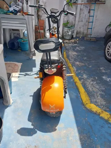 Moto Scooter Shineray PT3 Laranja.