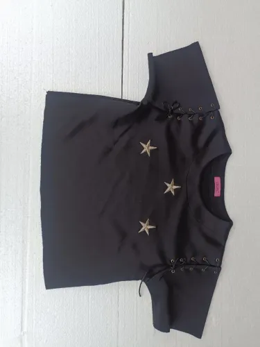 Camiseta preta Osley Tam único