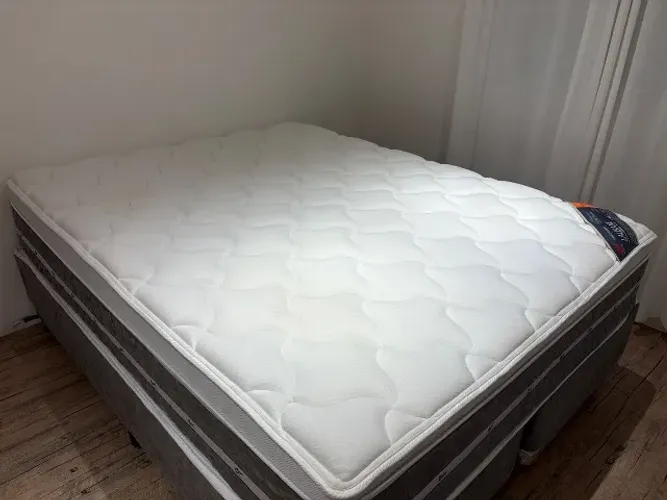 Cama box Queen Castor Lausane