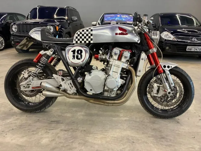 Cb 1300 café racer