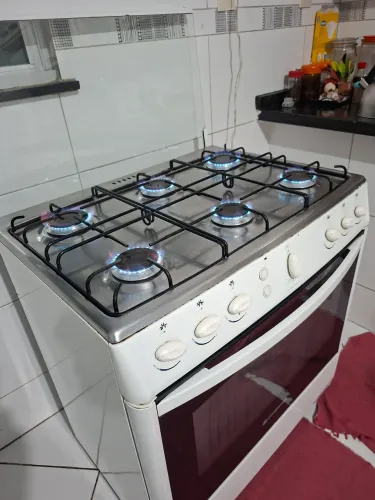 Fogão 5 Bocas Continental