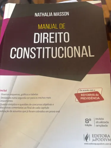 Livros direito e contabilidade