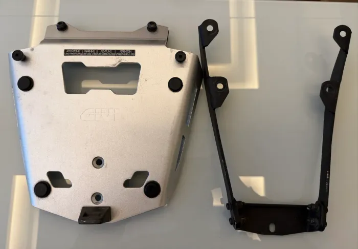 Suporte traseiro rack para baú em alumínio Givi Sra5112 para BMW