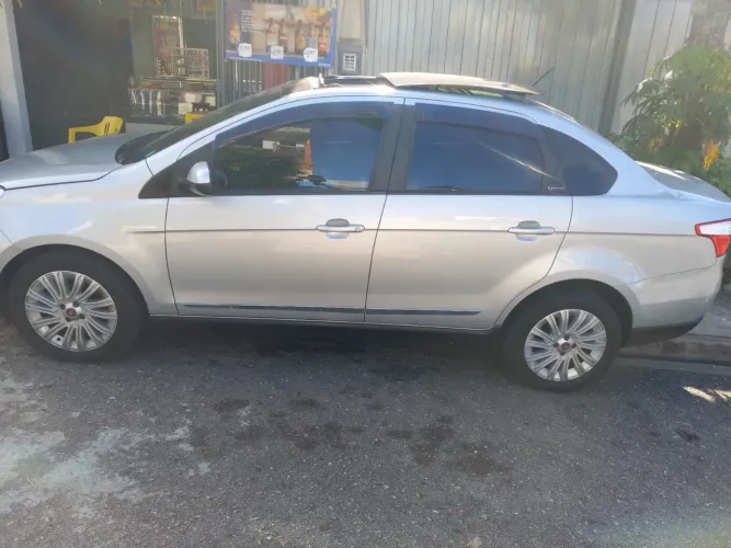 Fiat Grand Siena Essence 1.6 Flex 16V 2017