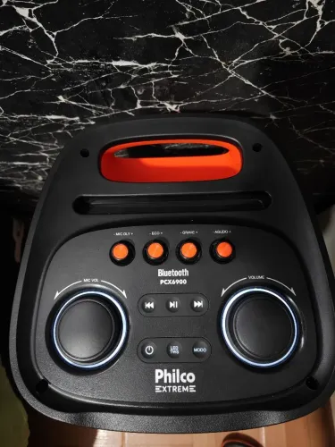 Caixa Philco PCX 6900 com bateria interna