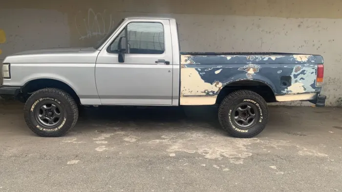 Ford F-1000 Super Serie CE 4.9/3.6 1995