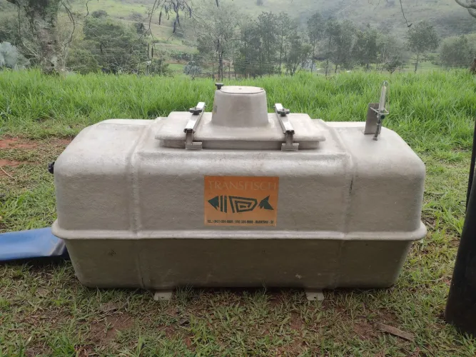 TANQUE PARA TRANSPORTE PEIXE VIVO