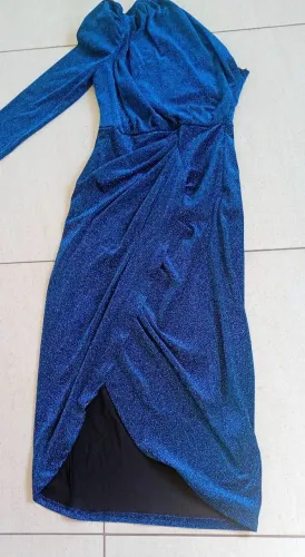 Vendo vestido de festa