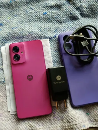 Moto g55 5g, 256gb, 12 de RAM, NFC, resistente a água, C nota fiscal...
