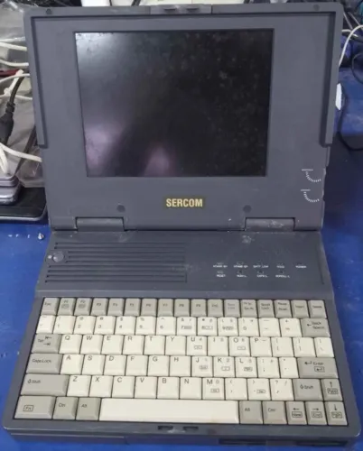COMPUTADOR MARCA SERCOM PARA COLECIONADORES