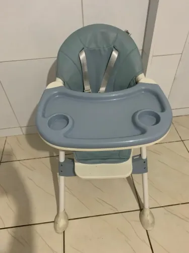 Cadeira de alimentação 