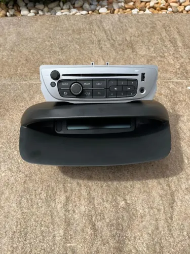 Rádio Original Renault Fluence + Cúpula/Moldura Superior do Painel