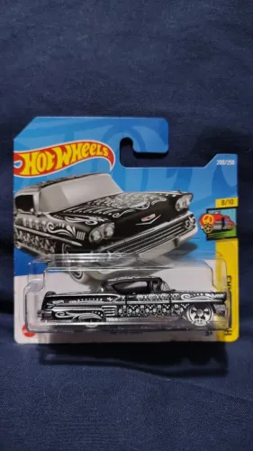Carrinho Hot Wheels Impala Hot Cars preto