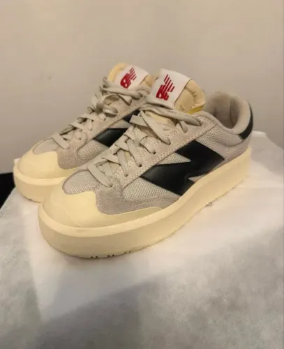 new balance ct 302 bege