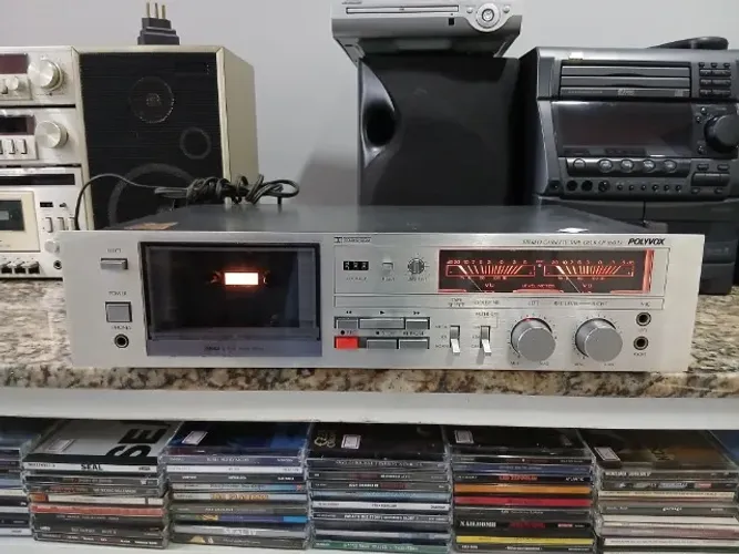 Tape deck vintage da marca Polyvox, modelo CP-650D