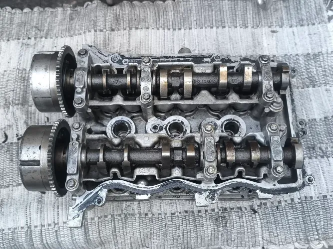 Cabeçote da Renault 3 cilindros 1.0