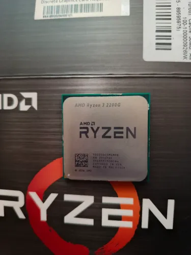 Vendo Processador AMD Ryzen 3 2200G
