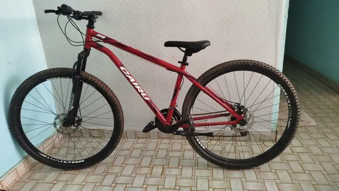 Bicicleta pouco usada