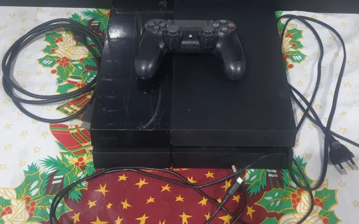 Ps4 1 controle 40 jogos todos os cabos na versão pra desbloqueio