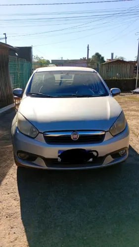 Fiat Grand Siena Essence 1.6 Flex 16V 2013