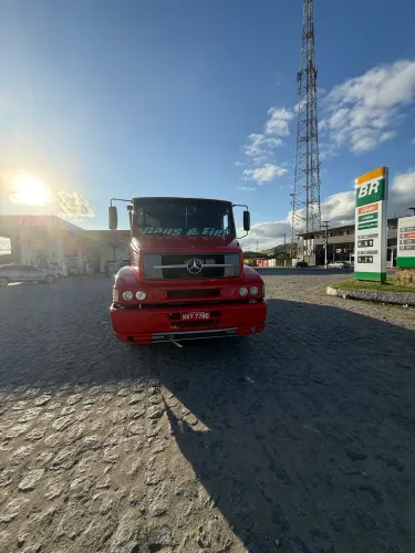 Caminhão Mercedes L 1318