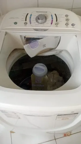 Vendo Máquina de Lavar Electrolux de 16kg no Estado