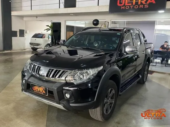 Mitsubishi TRITON HPE-S 2.4 CD 4X4 TB Diesel Aut. 2021