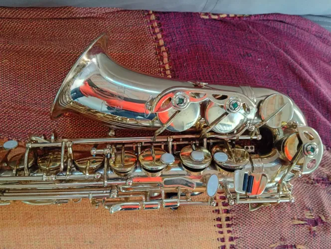 Saxofone Alto Eagle
